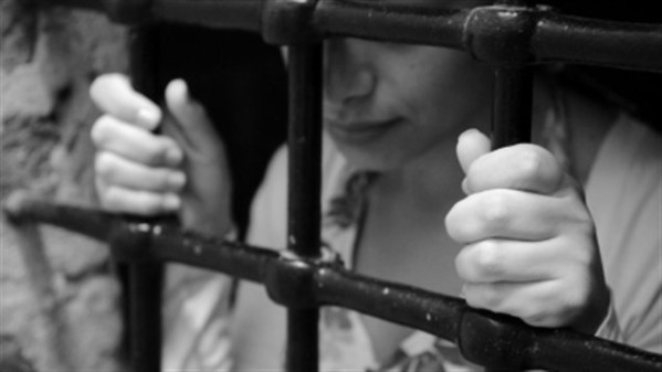 Femme et prison